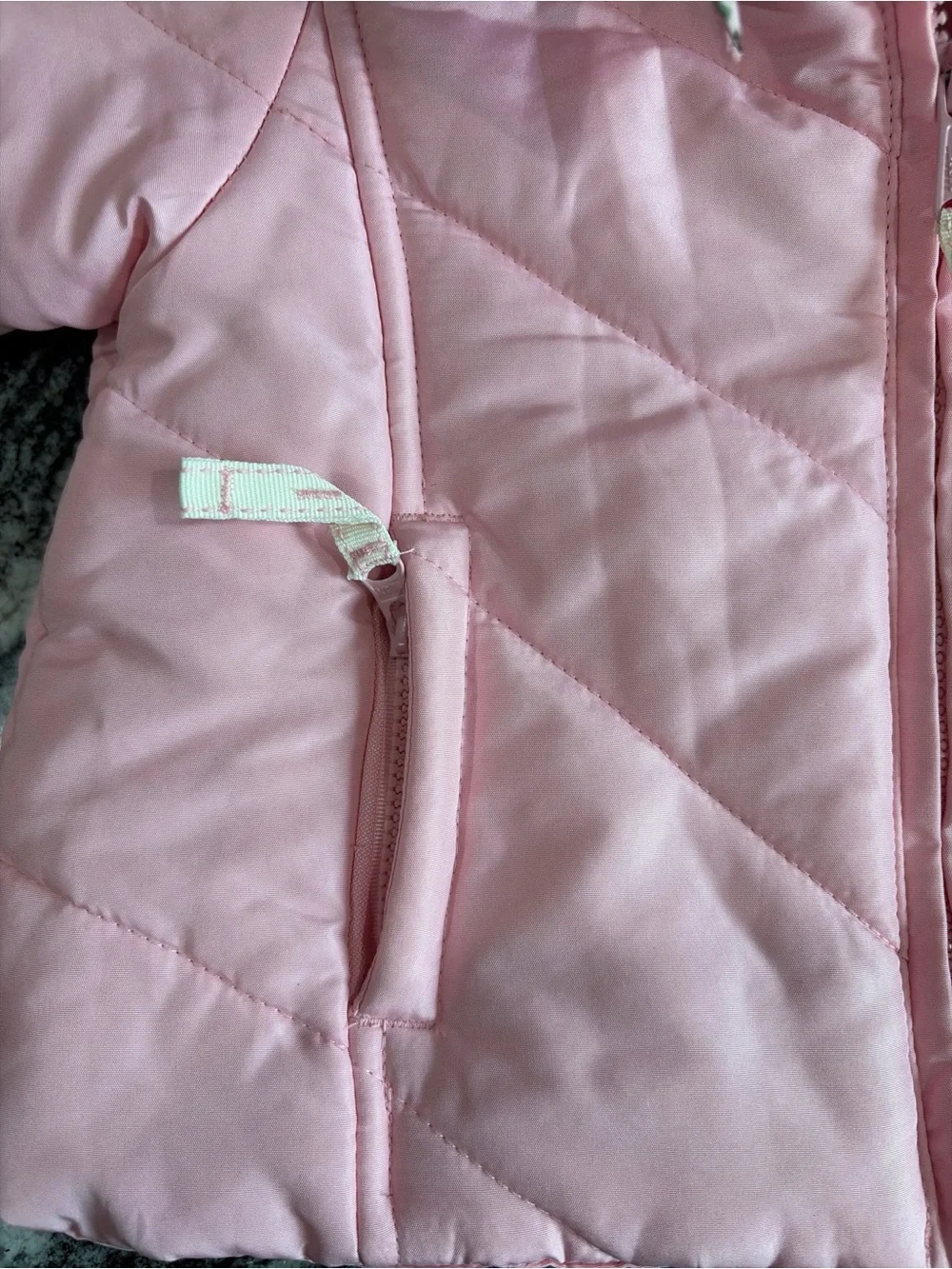 Nwot OshKosh B'Gosh  baby girls Pink Floral Lined Puffer Winter Jacket 12M